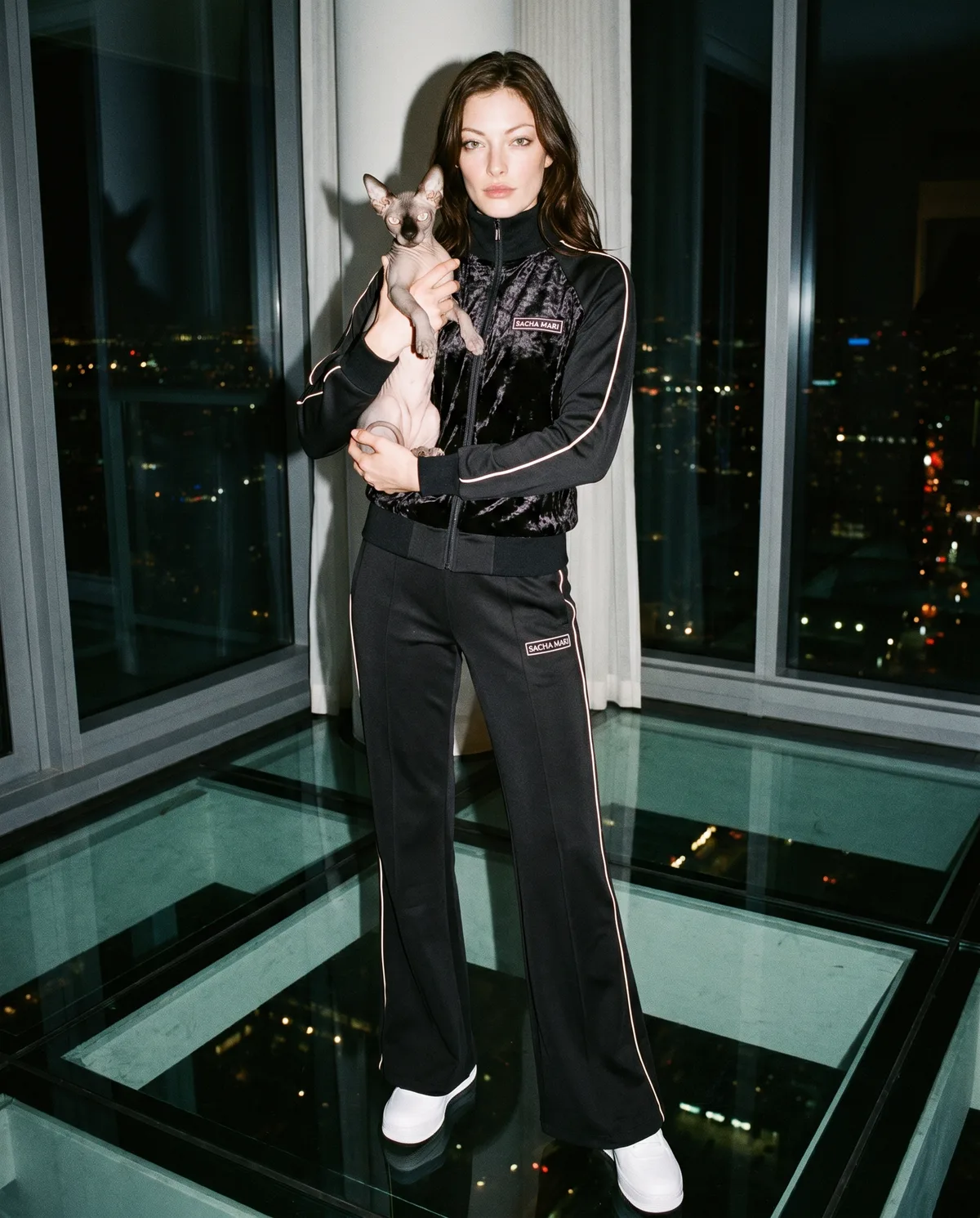 SACHA MARI editorial